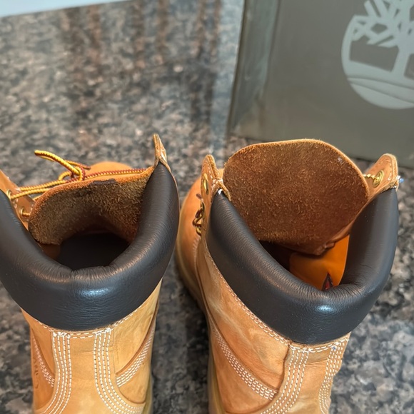 Timberland premium 6 inch waterproof Boots with wheat Nubuck Leather 9 - Picture 7 of 14
